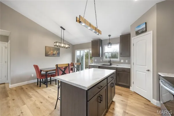 $325,000 | 1136 Stone Henge Court, Pevely, MO 63070