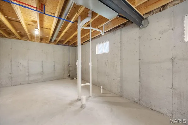 $325,000 | 1136 Stone Henge Court, Pevely, MO 63070
