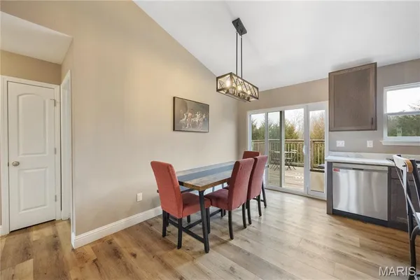 $325,000 | 1136 Stone Henge Court, Pevely, MO 63070