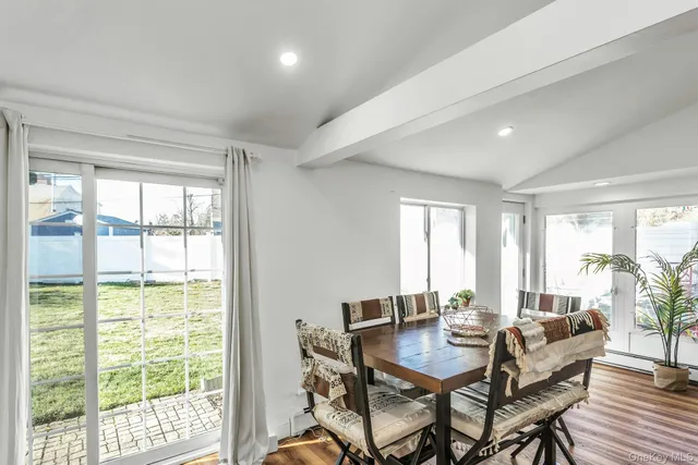 $949,999 | 38 Fireplace Lane, Hicksville, NY 11801