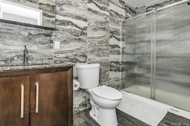 $949,999 | 38 Fireplace Lane, Hicksville, NY 11801