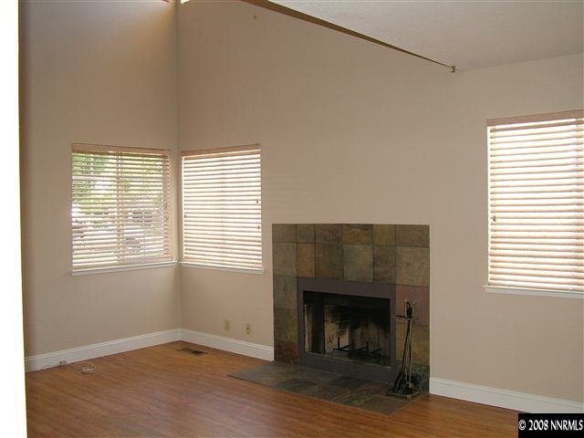 7566 Whimbleton Way Reno, NV 89511 - Photo 3 of 8 Photo 3