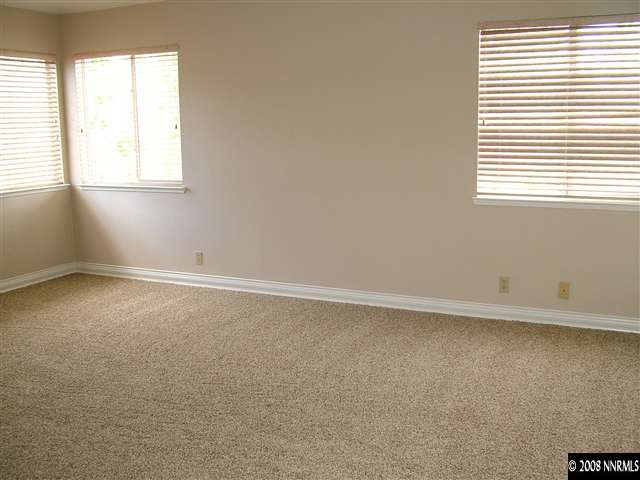 7566 Whimbleton Way Reno, NV 89511 - Photo 6 of 8 Photo 6