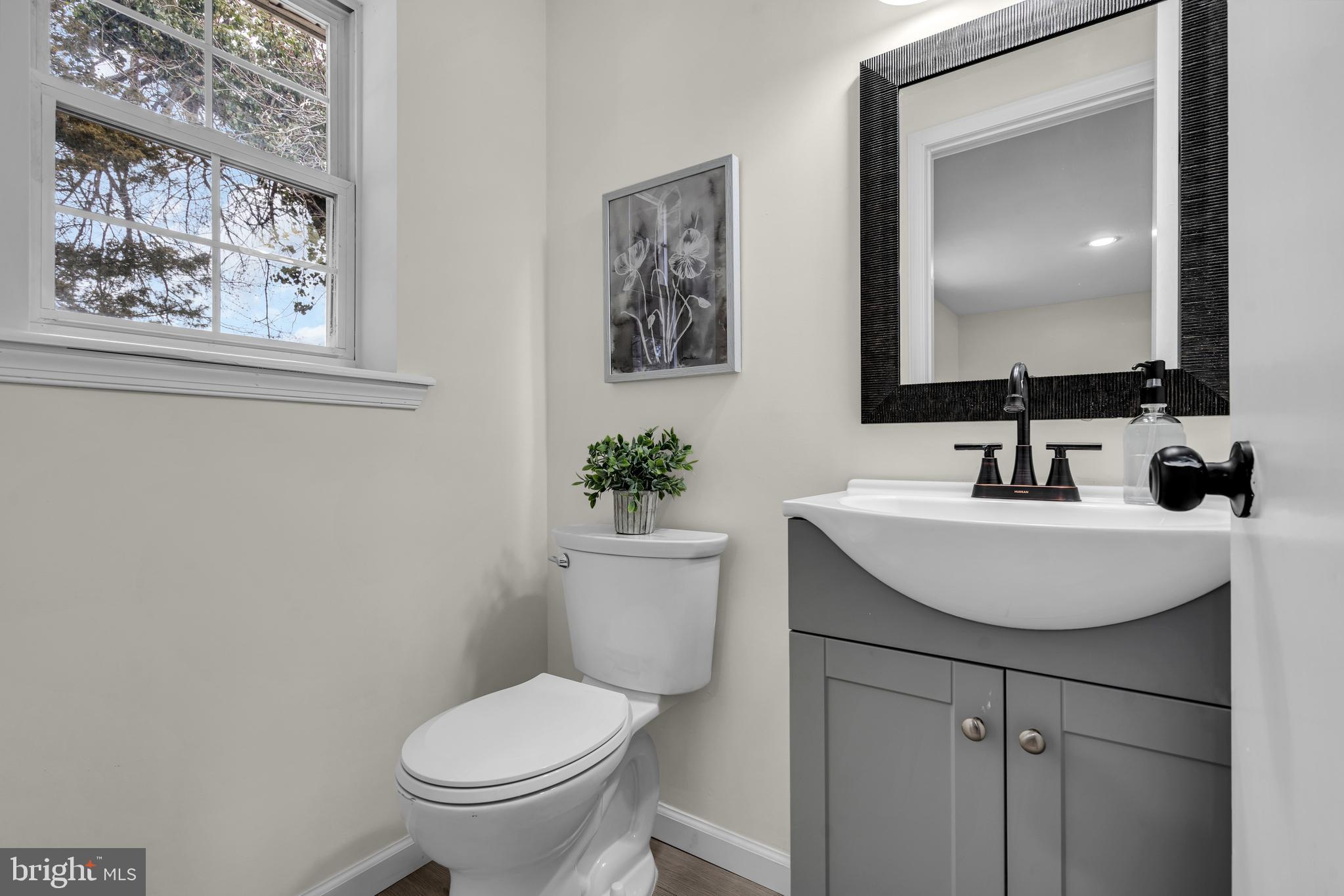 321 Almonesson Road Blackwood, NJ 08012 - Photo 11 of 64