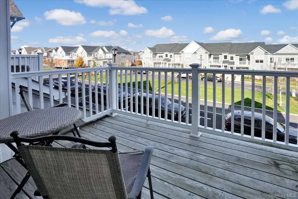 $749,999 | 272 Silver Timber Drive, Yaphank, NY 11980