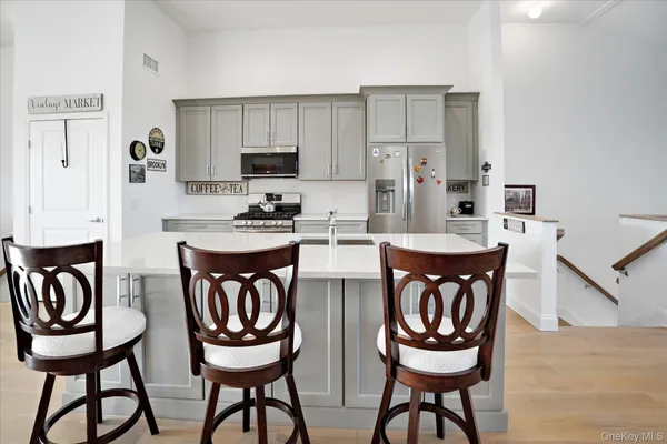 $749,999 | 272 Silver Timber Drive, Yaphank, NY 11980