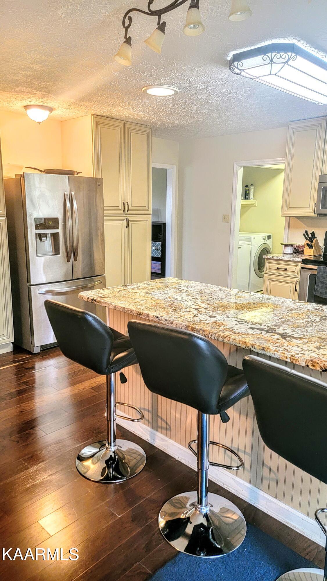 109 Clifton Circle Oak Ridge, TN 37830 - Photo 8 of 36 Kitchen