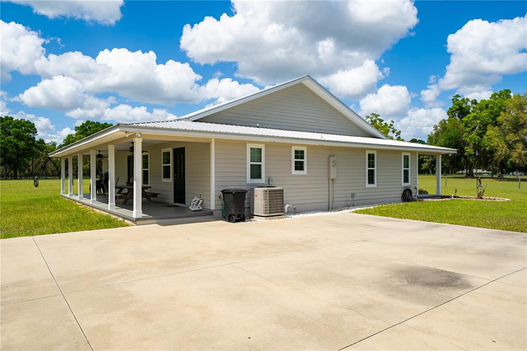 4639 Southwest Wilson Springs Road Fort White, FL 32038 - Photo 17 of 75 Gallery Image 17