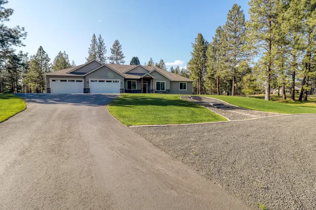 $1,250,000 | 3319 East Elena Lane, Chattaroy, WA 99003