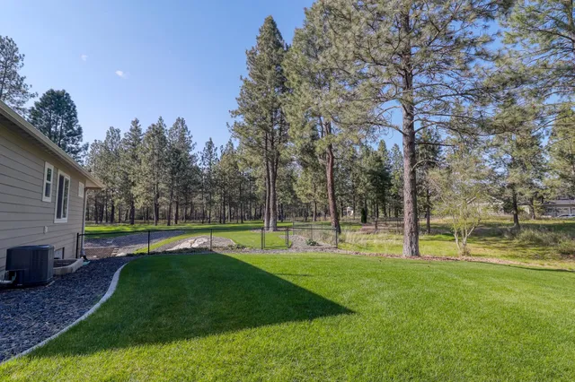 $1,250,000 | 3319 East Elena Lane, Chattaroy, WA 99003