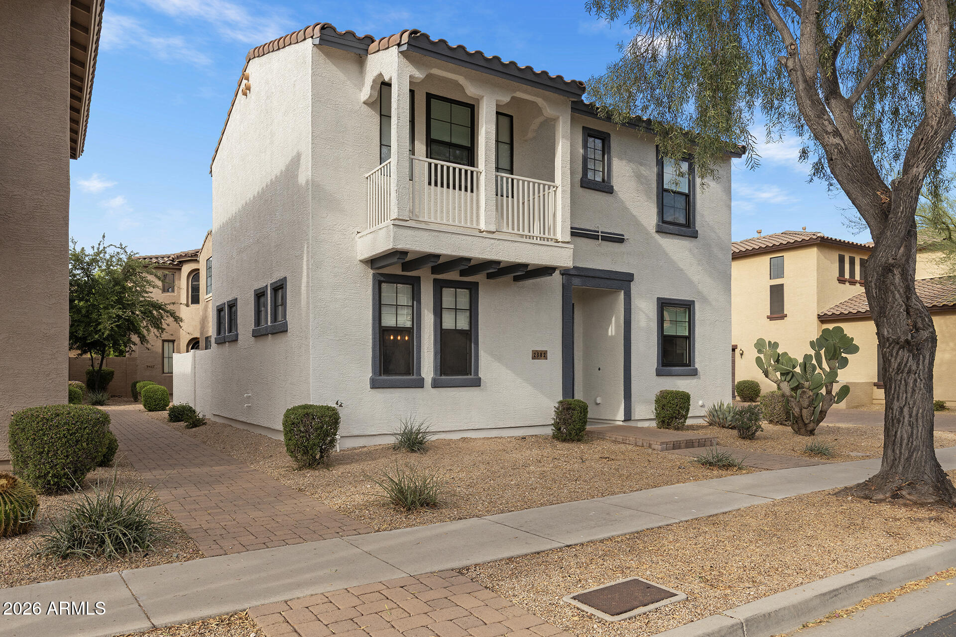 2382 West Sleepy Ranch Road Phoenix, AZ 85085 - Photo 6 of 50 02