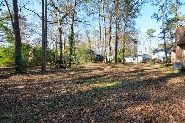 $1,700 | 1316 White Oak Street Southeast, Conyers, GA 30013