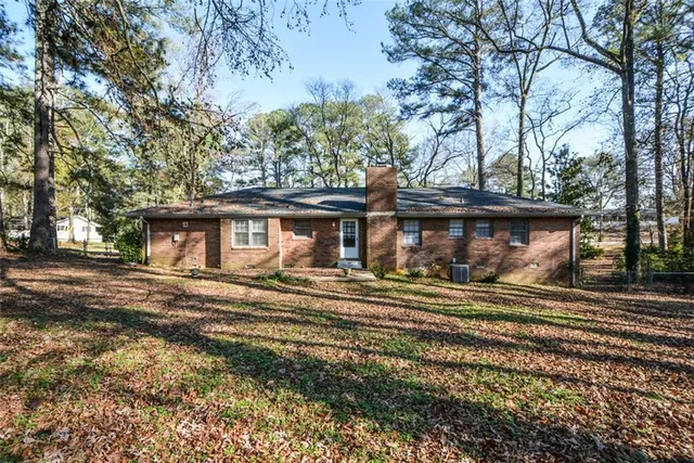 $1,700 | 1316 White Oak Street Southeast, Conyers, GA 30013