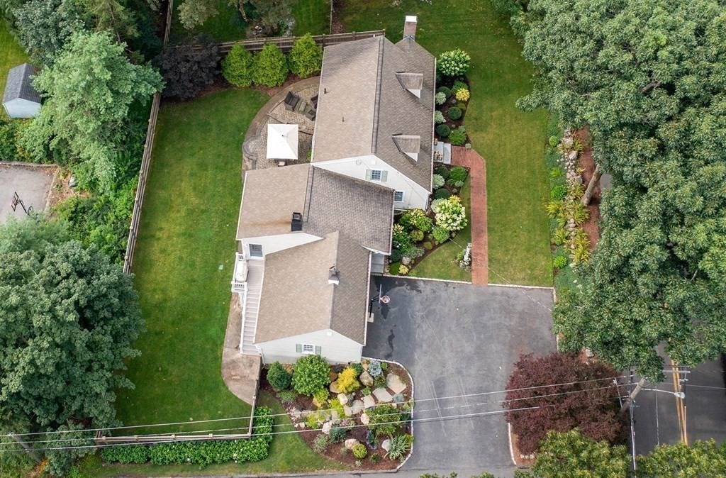 237 Highland Road Andover, MA 01810 - Photo 41 of 42 an aerial view of a house