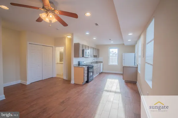 $1,650 | 4032 Falls Road, Unit 2, Baltimore, MD 21211