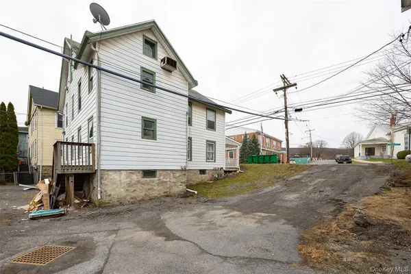 $400,000 | 19-21 Church Street, Highland, NY 12528
