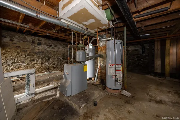 $400,000 | 19-21 Church Street, Highland, NY 12528