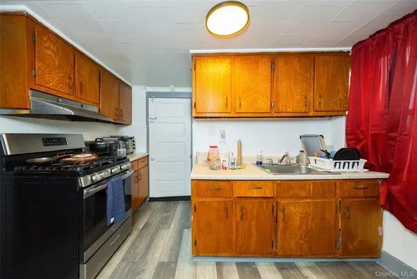 $400,000 | 19-21 Church Street, Highland, NY 12528