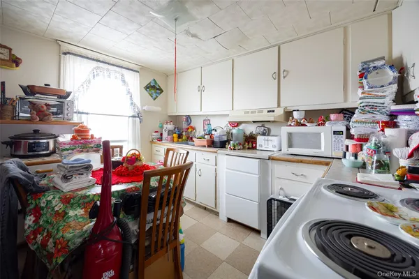 $400,000 | 19-21 Church Street, Highland, NY 12528