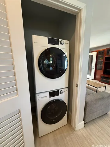 $3,400 | 2943 Kahaloa Drive, Honolulu, HI 96822