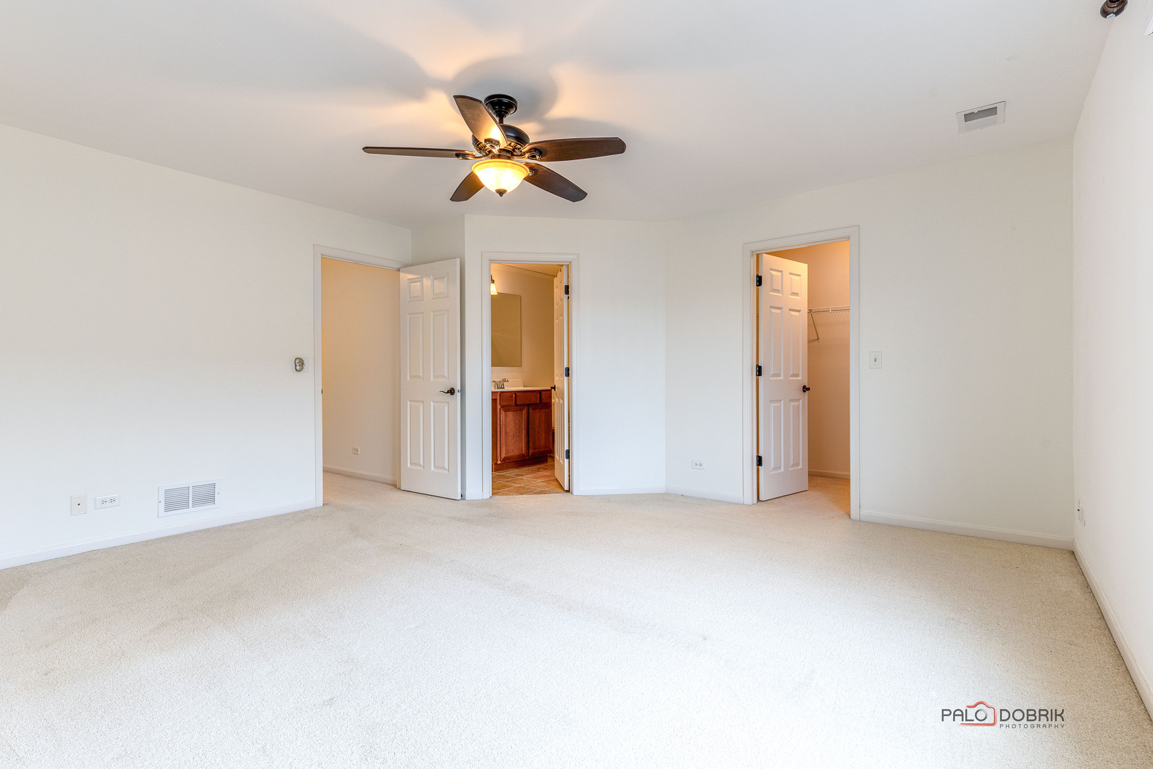 3410 Cameron Drive Elgin, IL 60124 - Photo 18 of 28 a view of an empty room