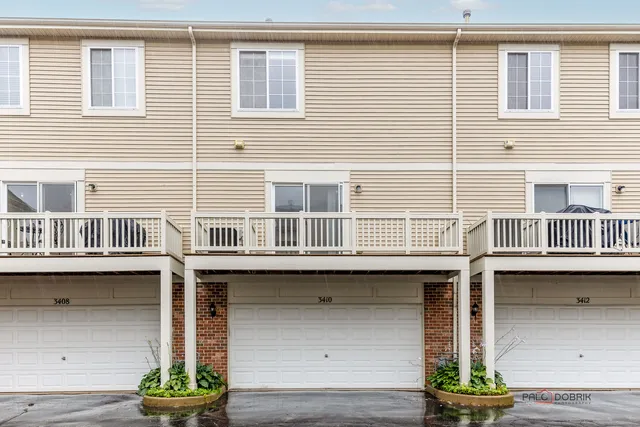 $288,900 | 3410 Cameron Drive, Elgin, IL 60124