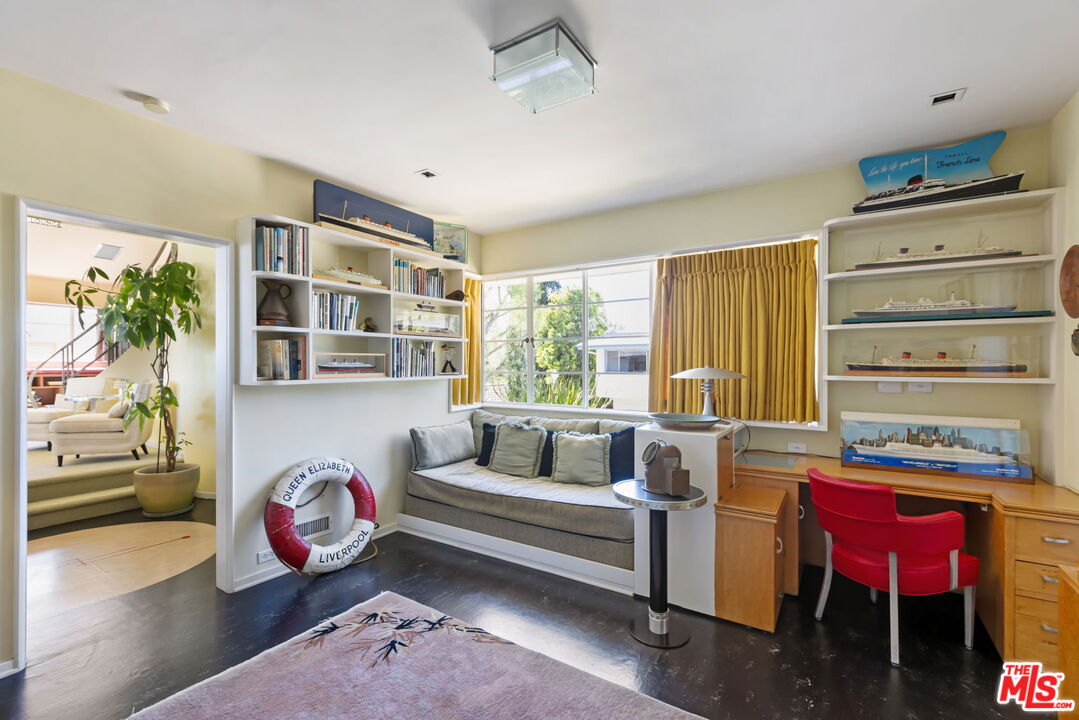 3814 Amesbury Road Los Angeles, CA 90027 - Photo 12 of 57