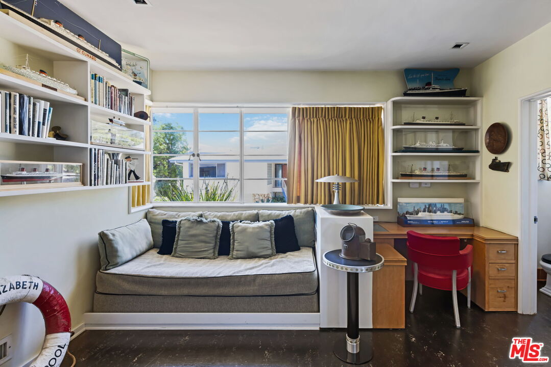 3814 Amesbury Road Los Angeles, CA 90027 - Photo 13 of 57