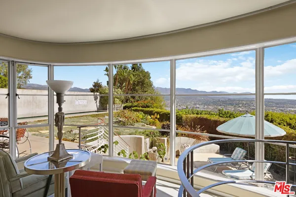 $3,495,000 | 3814 Amesbury Road, Los Angeles, CA 90027