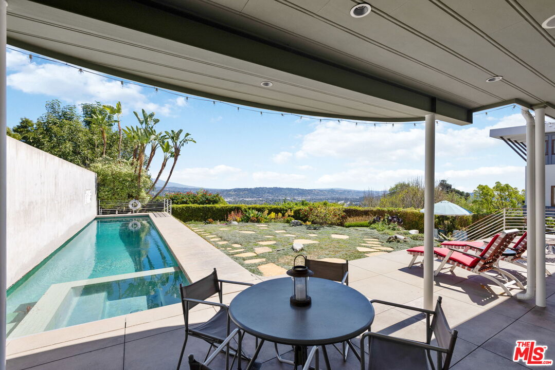 3814 Amesbury Road Los Angeles, CA 90027 - Photo 41 of 57