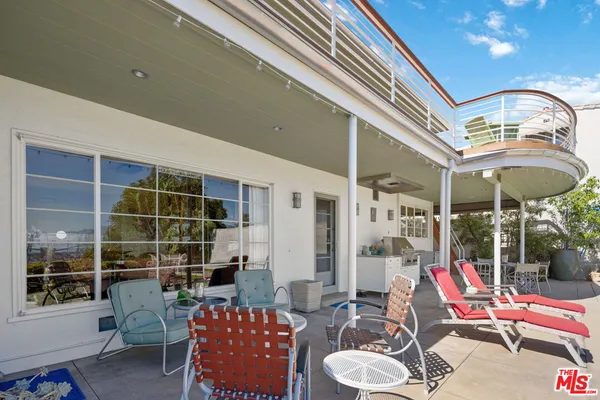 $3,495,000 | 3814 Amesbury Road, Los Angeles, CA 90027