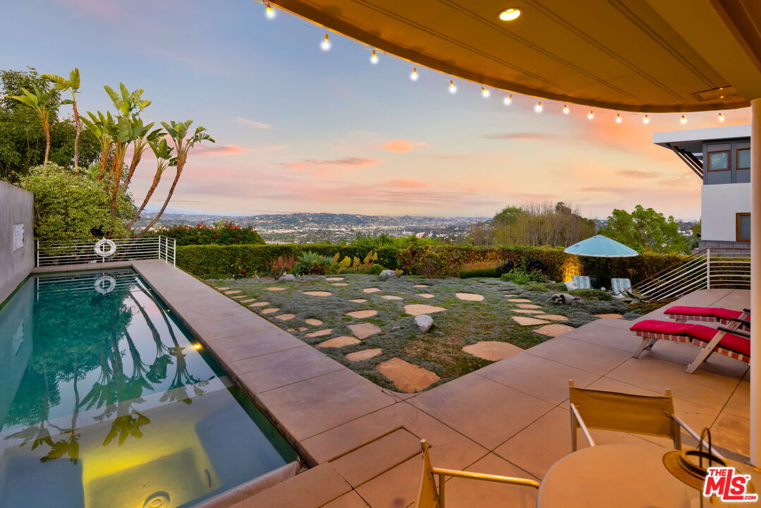 3814 Amesbury Road Los Angeles, CA 90027 - Photo 49 of 57