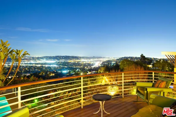 $3,495,000 | 3814 Amesbury Road, Los Angeles, CA 90027