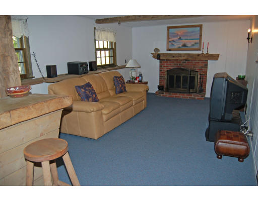 83 Ridge Street Millis, MA 02054 - Photo 12 of 23 Gallery Image 12