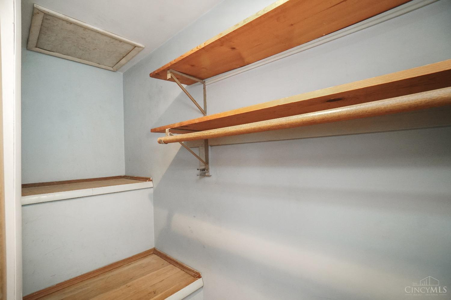 6300 Salem Road Cincinnati, OH 45230 - Photo 39 of 50