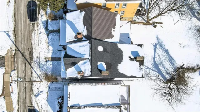 $1,445 | 145 Plymouth Street, Unit 2, Pittsburgh, PA 15211