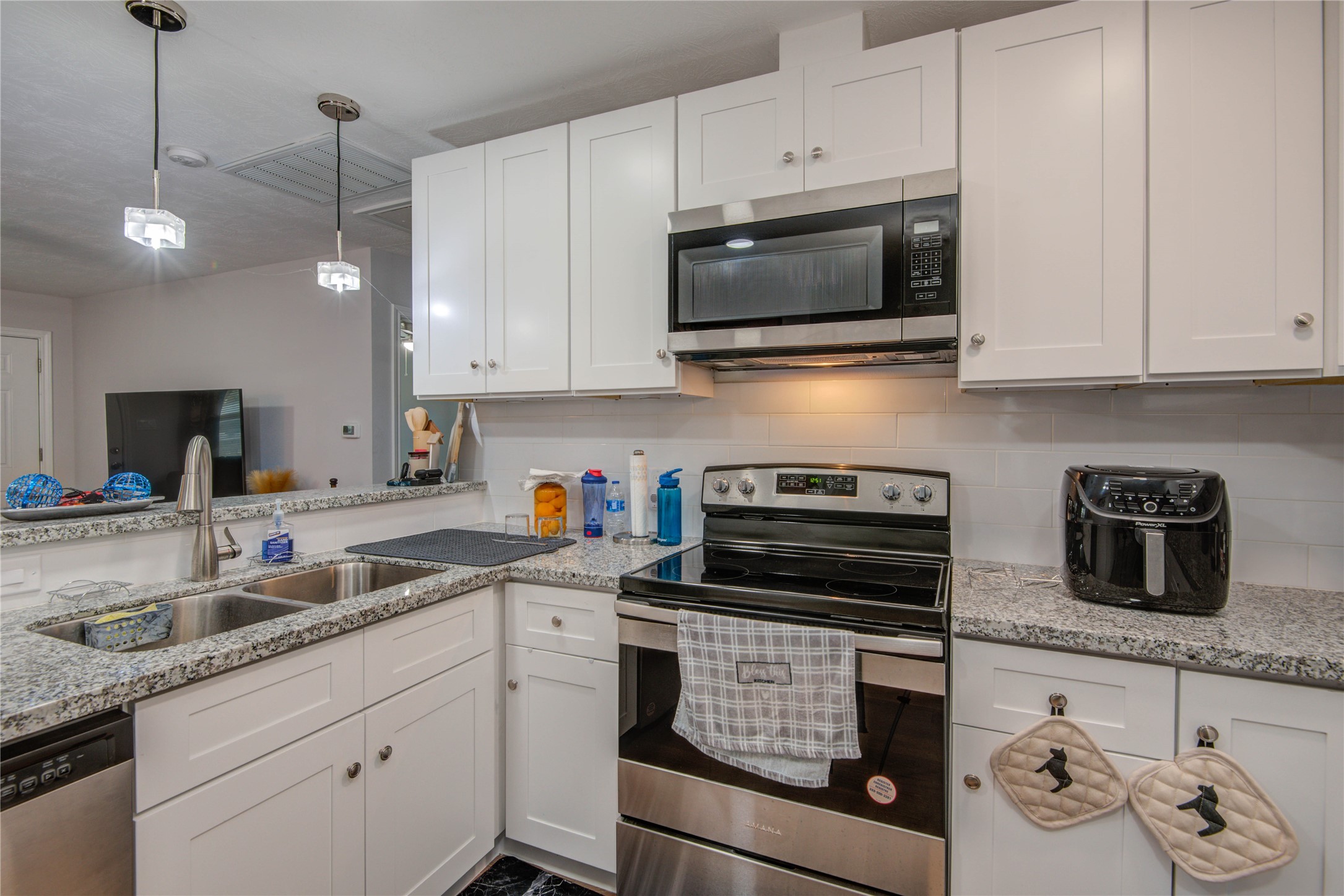 6834 New York Street Houston, TX 77021 - Photo 6 of 18