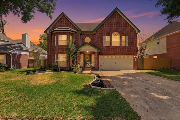 $275,000 | 322 Welford Lane, Highlands, TX 77562