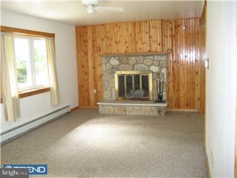 622 A Convent Road Aston, PA 19014 - Photo 3 of 12