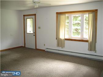 622 A Convent Road Aston, PA 19014 - Photo 4 of 12