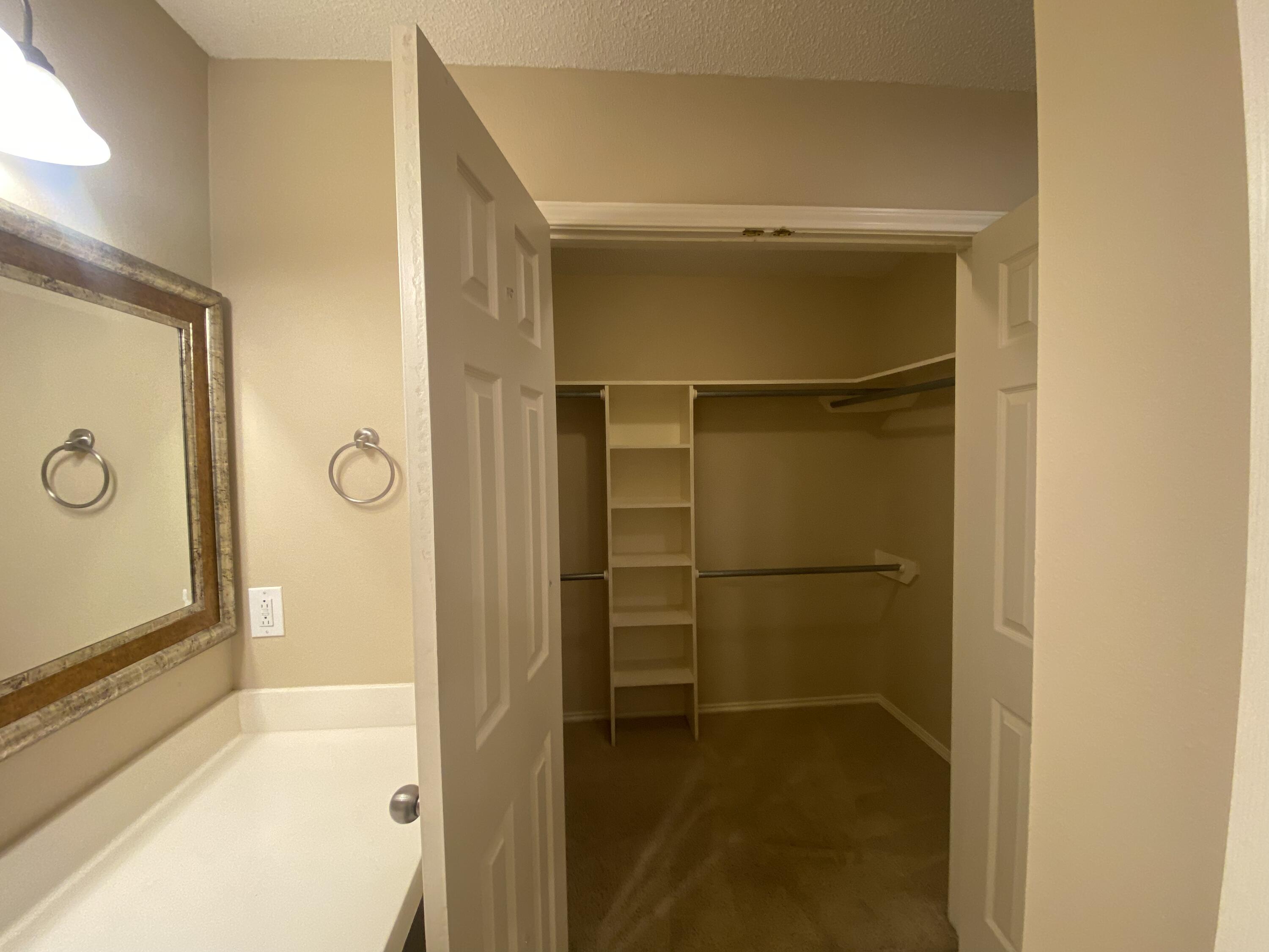 3116 111th Street, Unit A Lubbock, TX 79423 - Photo 13 of 19 2025-11-21 17.17.25