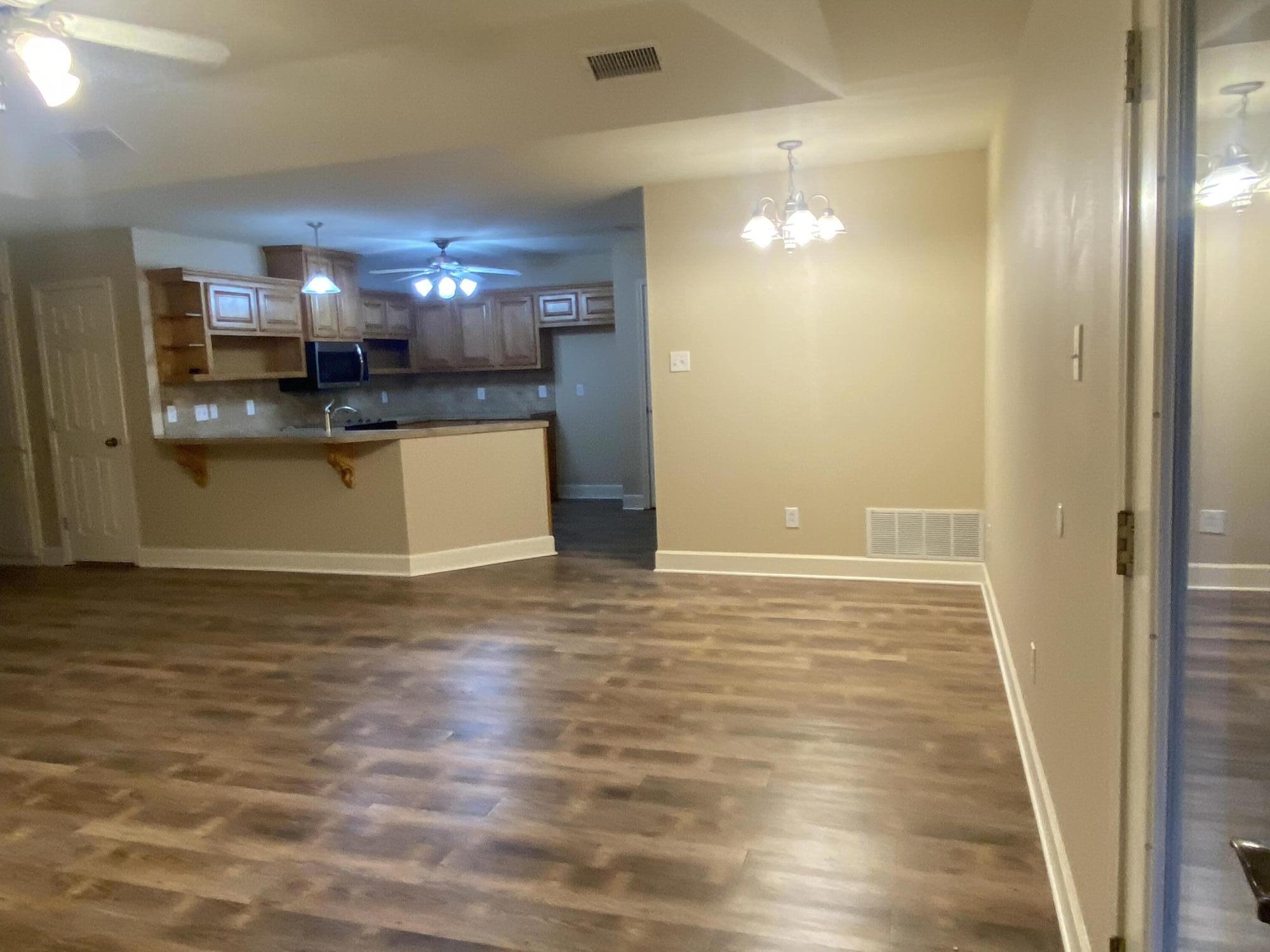 3116 111th Street, Unit A Lubbock, TX 79423 - Photo 6 of 19 2025-11-21 17.36.24