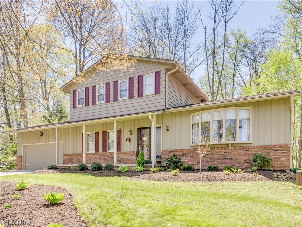 1418 Belle Meade Drive Akron, OH 44321 - Photo 3 of 35