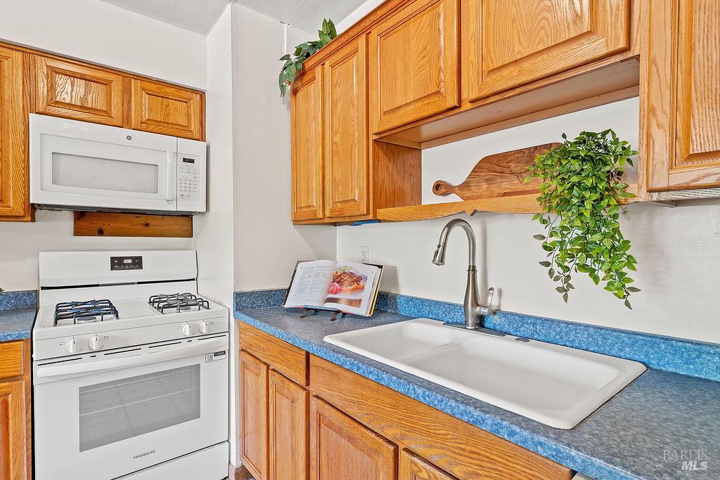 3013 Mono Drive Santa Rosa, CA 95403 - Photo 11 of 42