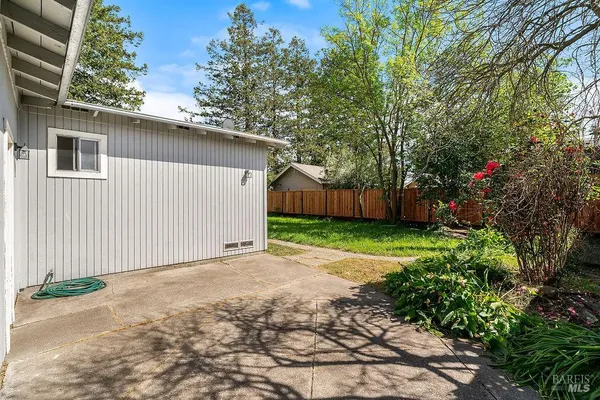 $575,000 | 3013 Mono Drive, Santa Rosa, CA 95403