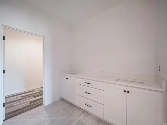 $599,900 | 3539 Sand Drive, Newburgh, IN 47630