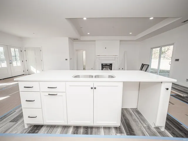 $599,900 | 3539 Sand Drive, Newburgh, IN 47630