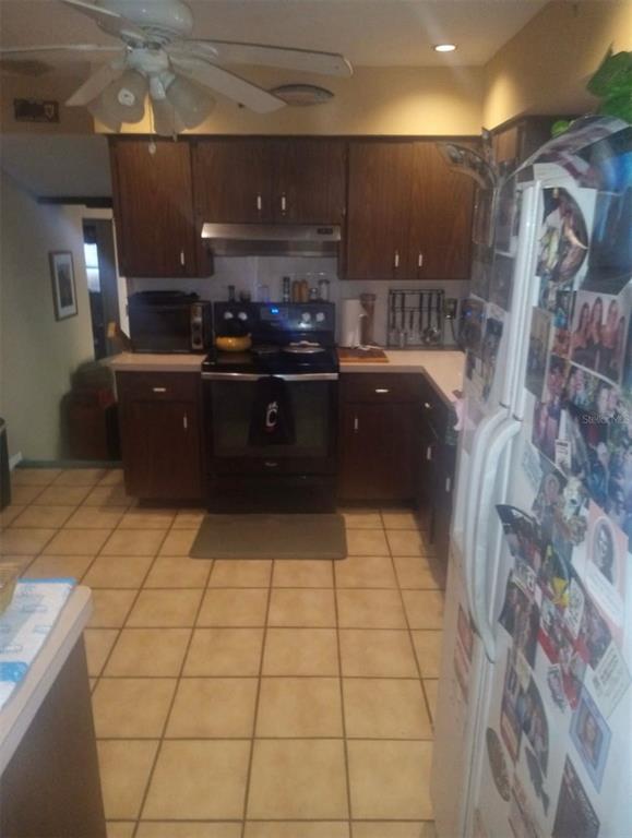 528 Lantern Circle Temple Terrace, FL 33617 - Photo 5 of 27