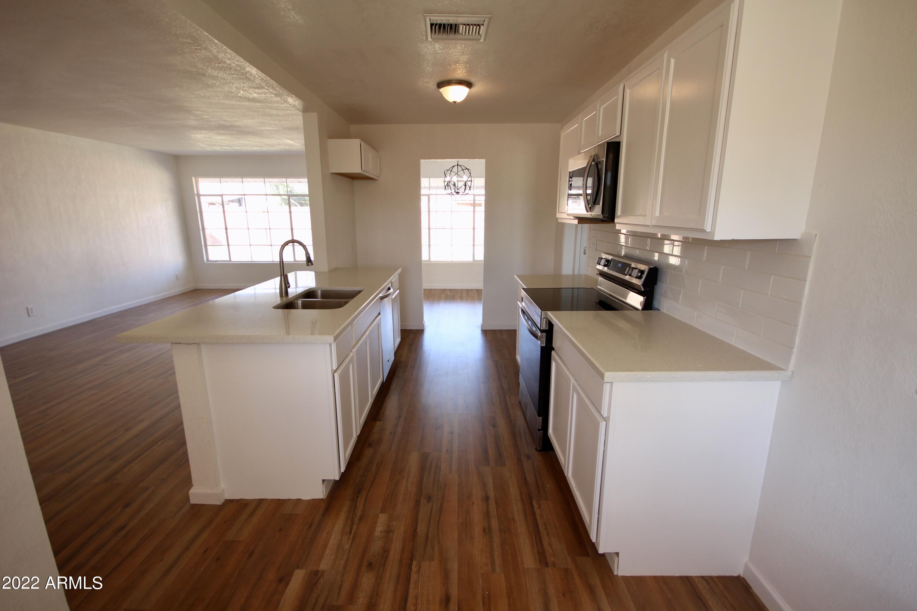 2408 West Cheery Lynn Road Phoenix, AZ 85015 - Photo 13 of 37 Photo Feb 16, 5 15 34 PM