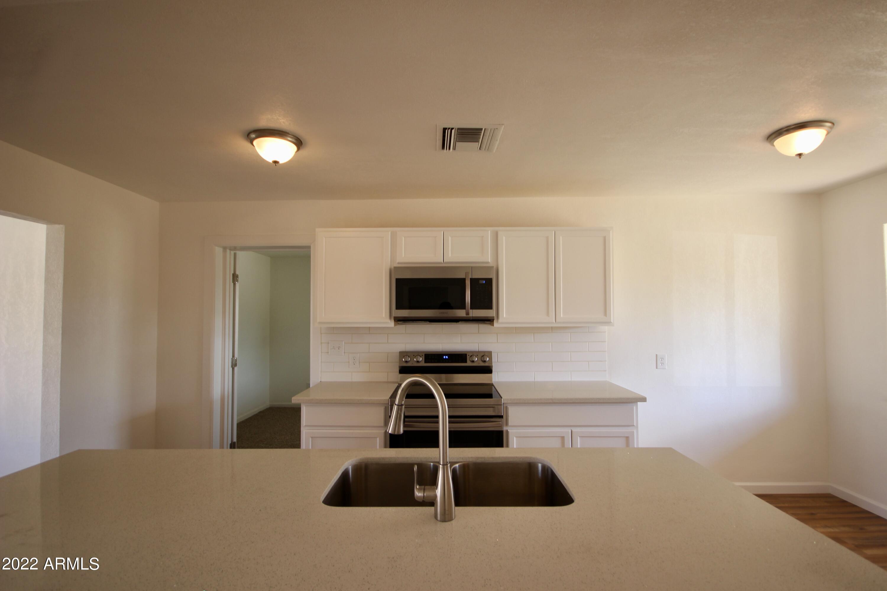 2408 West Cheery Lynn Road Phoenix, AZ 85015 - Photo 14 of 37 Photo Feb 16, 5 16 00 PM